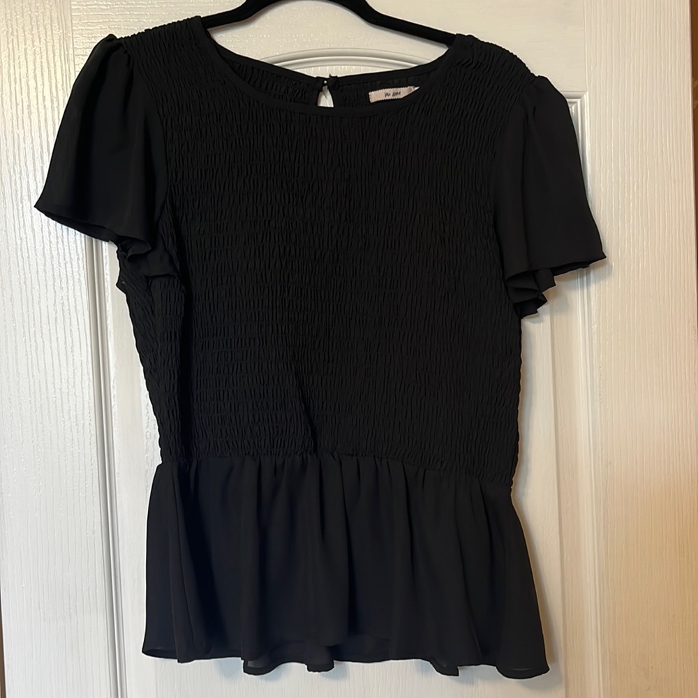 Cute black shirt!